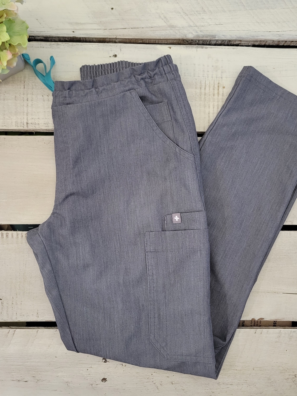 FIGS Technical Collection Yola Skinny Scrub Pants in a gray colorway, size XS/P